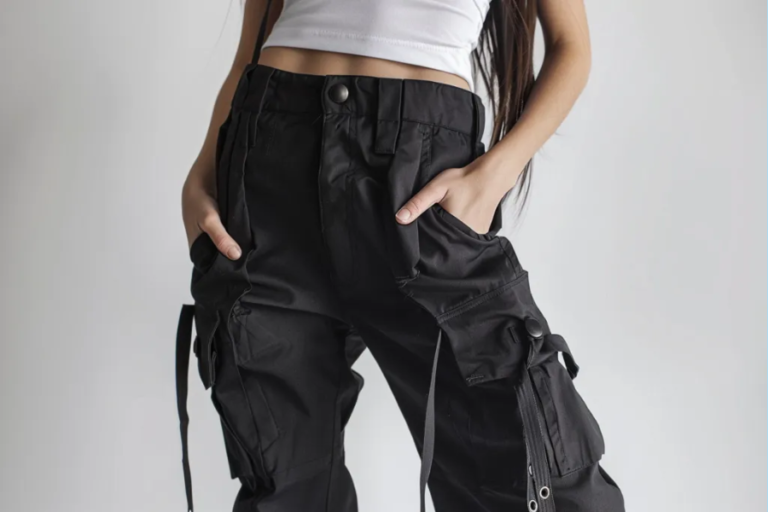 Function Meets Fashion: A Deep Dive Into Women's Cargo Pants